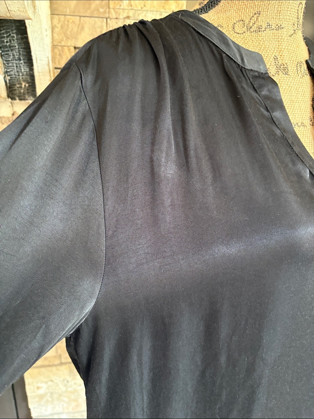 Nation LTE LA black v-neck long sleeve blouse viscose and rayon side slit - Picture 3 of 16